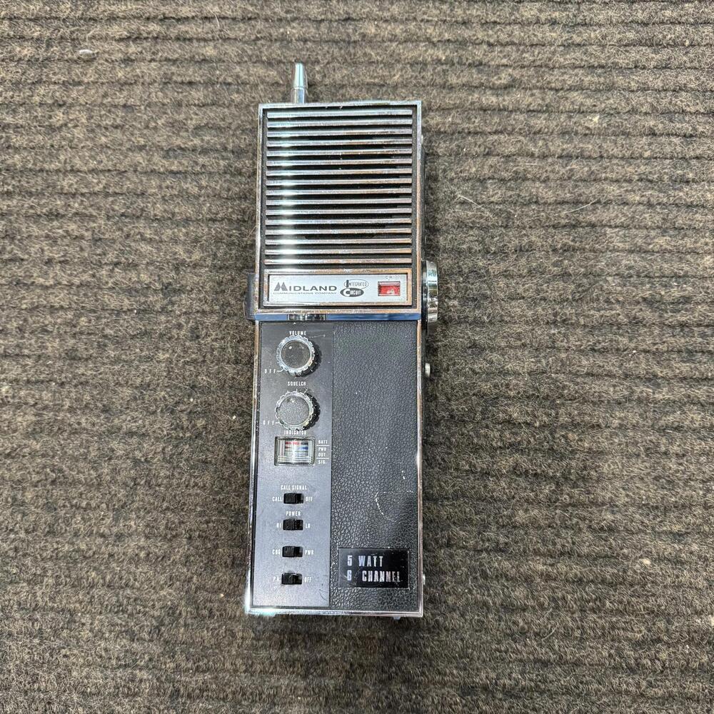 Vintage Midland International Intergrated Circuit Radio 5 watt 6 Channel Black‎